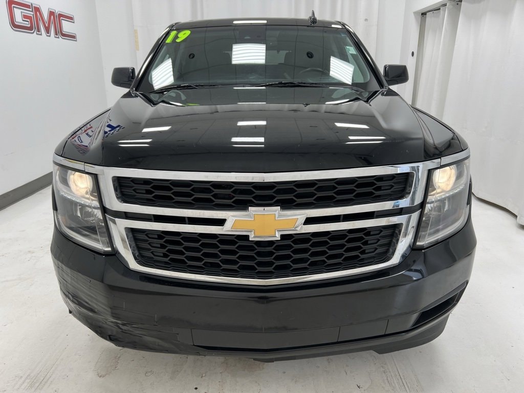Used 2019 Chevrolet Tahoe LT with VIN 1GNSKBKC4KR144209 for sale in Hazard, KY