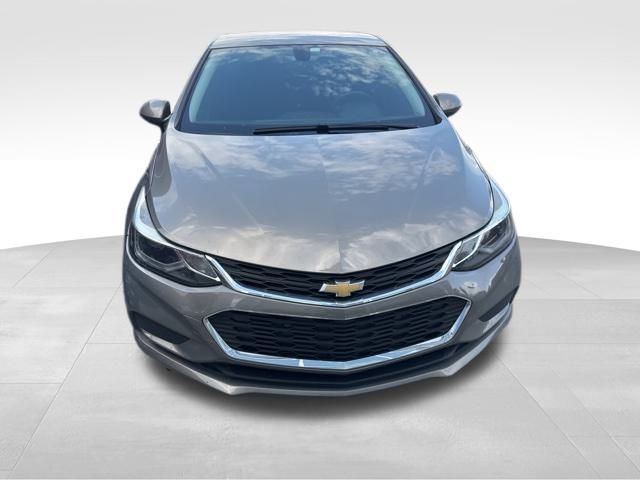 Used 2018 Chevrolet Cruze LT with VIN 1G1BE5SM2J7225805 for sale in Morehead, KY
