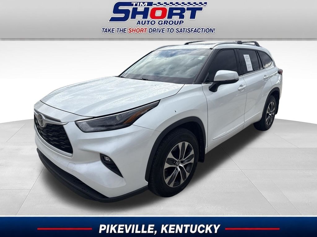 Used 2022 Toyota Highlander XLE SUV