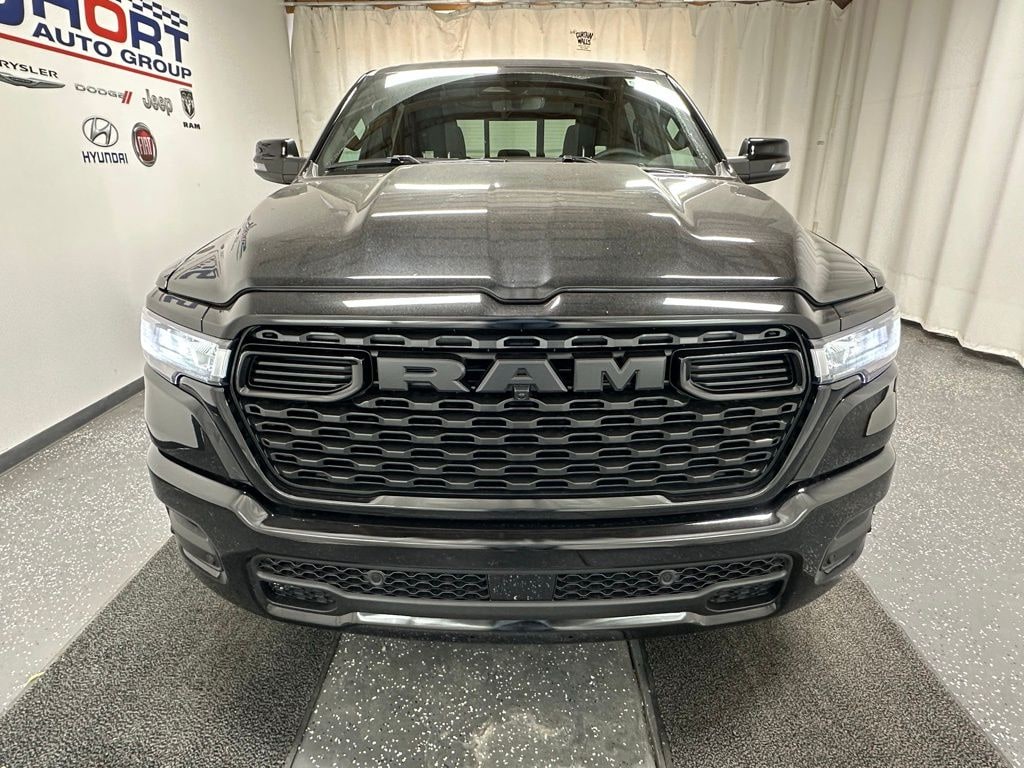 New 2026 Ram 1500 BIG HORN CREW CAB 4X4 5'7 BOX Pickup