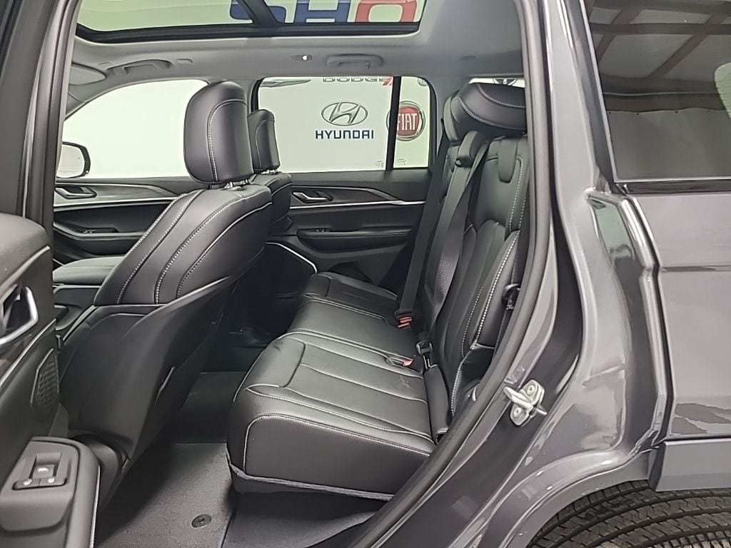 2023 Jeep Grand Cherokee 4xe - Photo 36