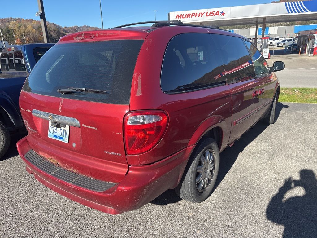 2007 Chrysler Town & Country Touring photo 4
