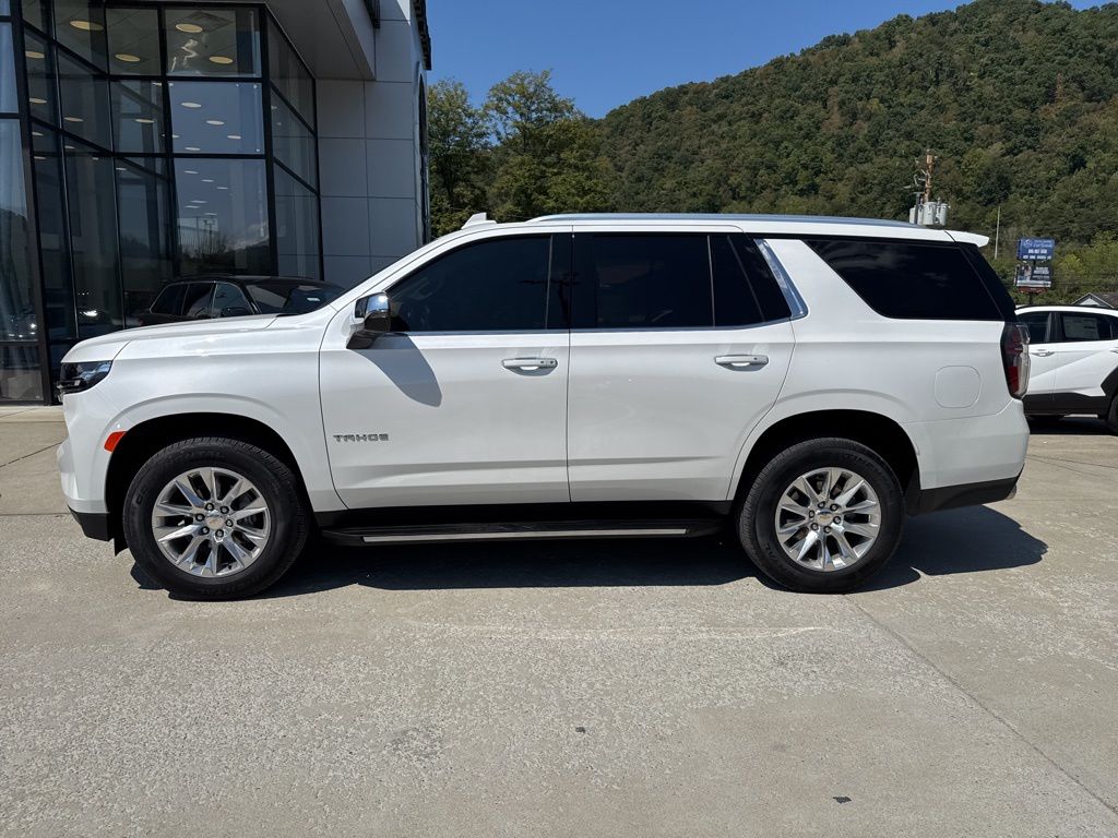 2024 Chevrolet Tahoe Premier photo 2