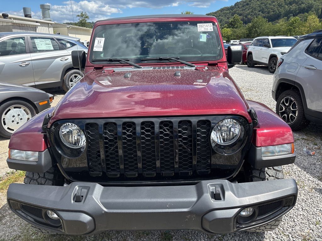 2021 Jeep Gladiator Willys Sport photo 2