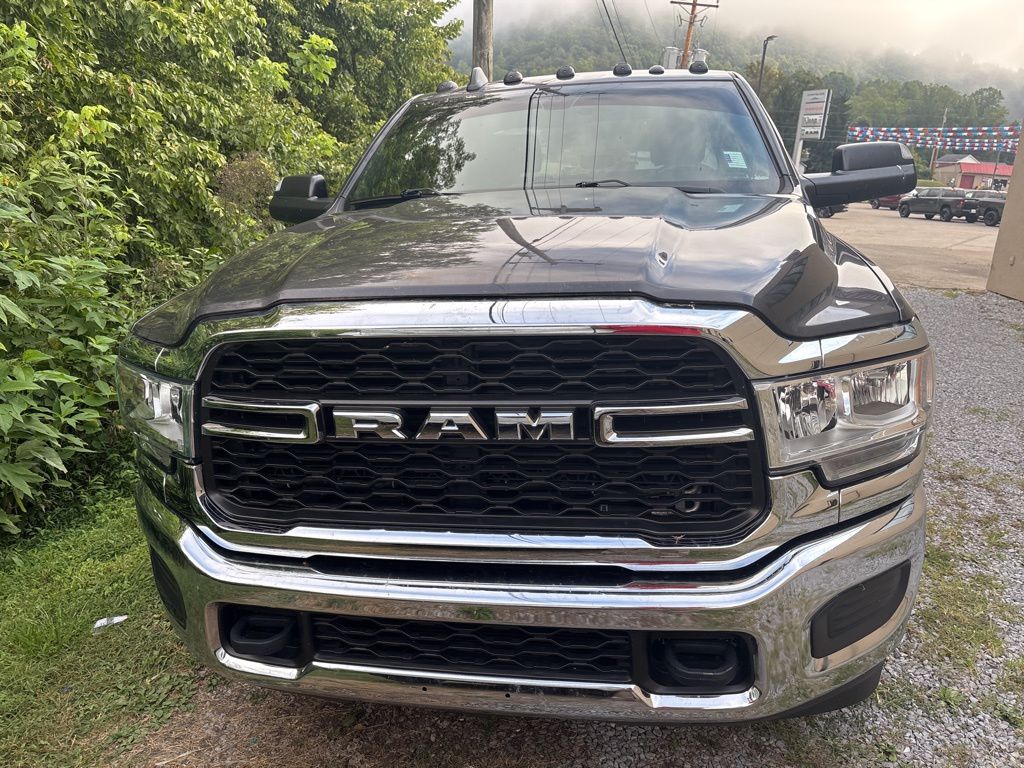 2021 Ram 3500 Tradesman photo 2