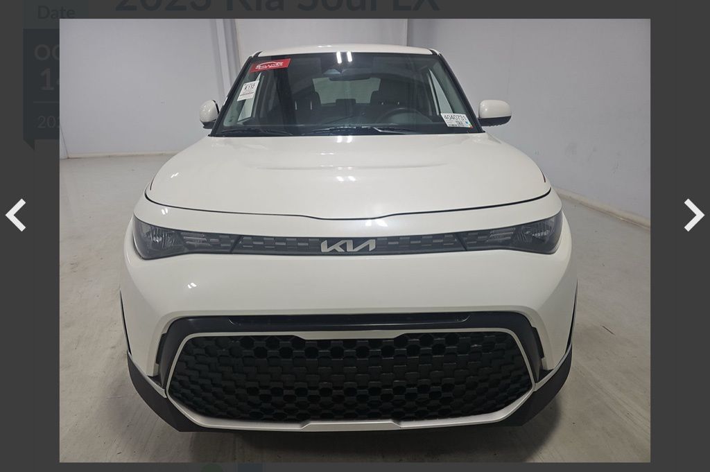 2023 Kia Soul LX S photo 2