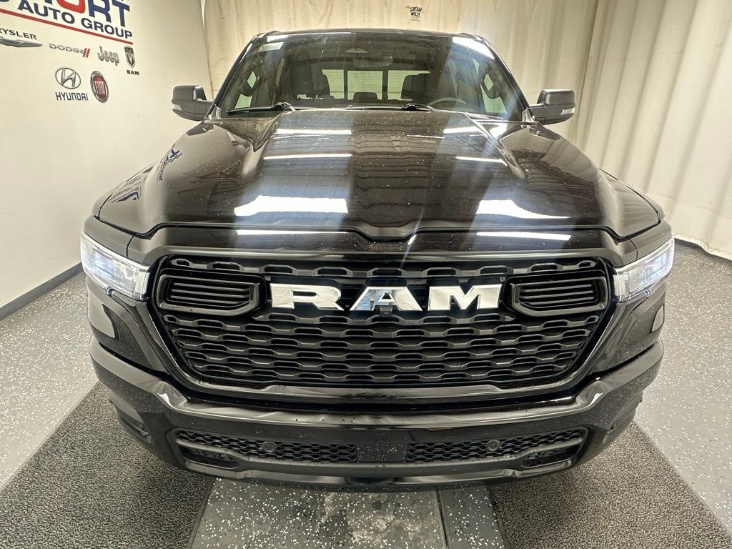 New 2026 Ram 1500 BIG HORN CREW CAB 4X4 5'7 BOX Pickup