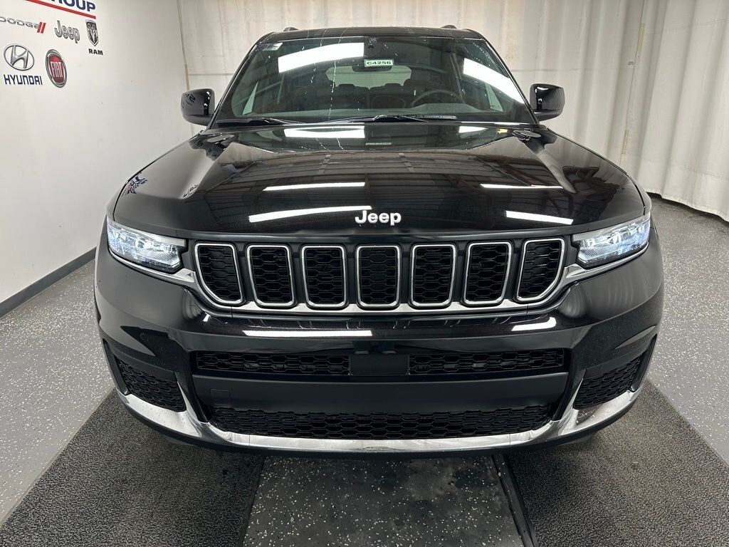 New 2025 Jeep Grand Cherokee L LAREDO X 4X4 Sport Utility