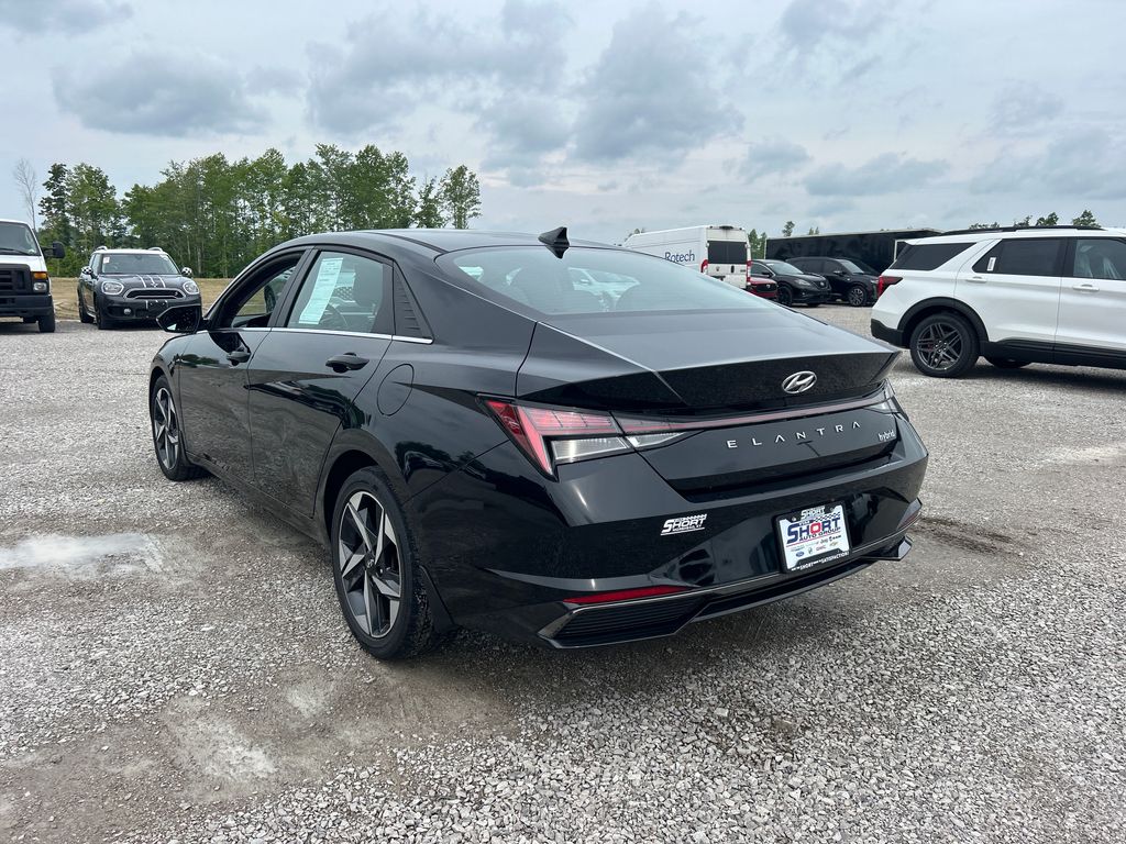 2022 Hyundai Elantra Hybrid Limited photo 3