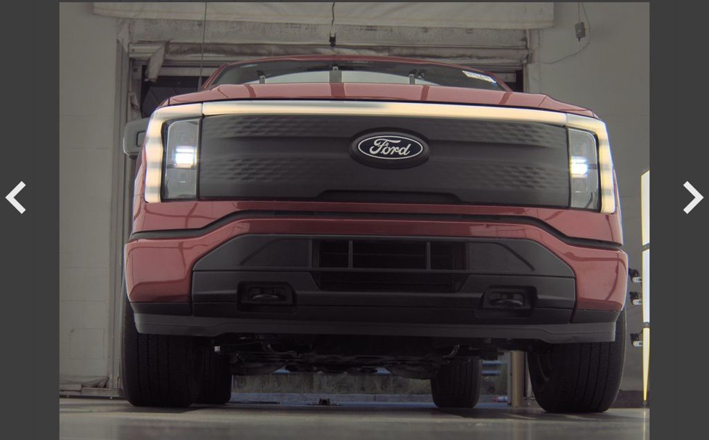 2024 Ford F-150 Lightning XLT photo 2