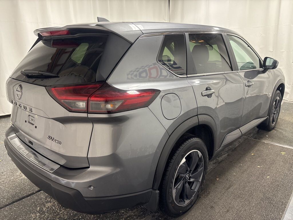 Used 2024 Nissan Rogue SV SUV