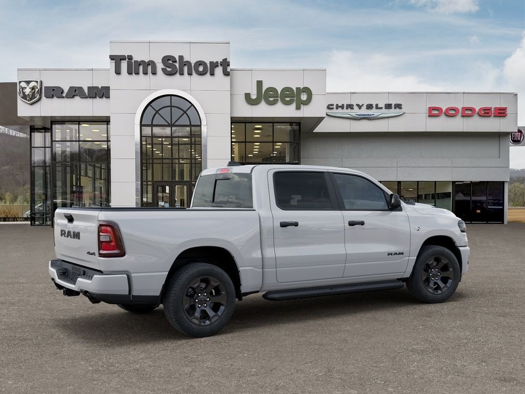 New 2026 Ram 1500 EXPRESS CREW CAB 4X4 5'7 BOX Pickup
