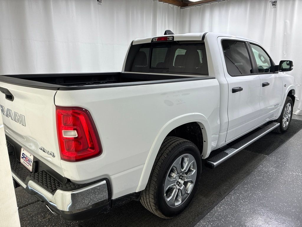 New 2026 Ram 1500 BIG HORN CREW CAB 4X4 5'7 BOX Pickup
