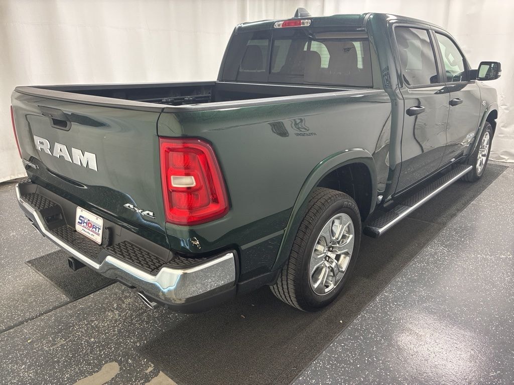 New 2026 Ram 1500 BIG HORN CREW CAB 4X4 5'7 BOX Pickup