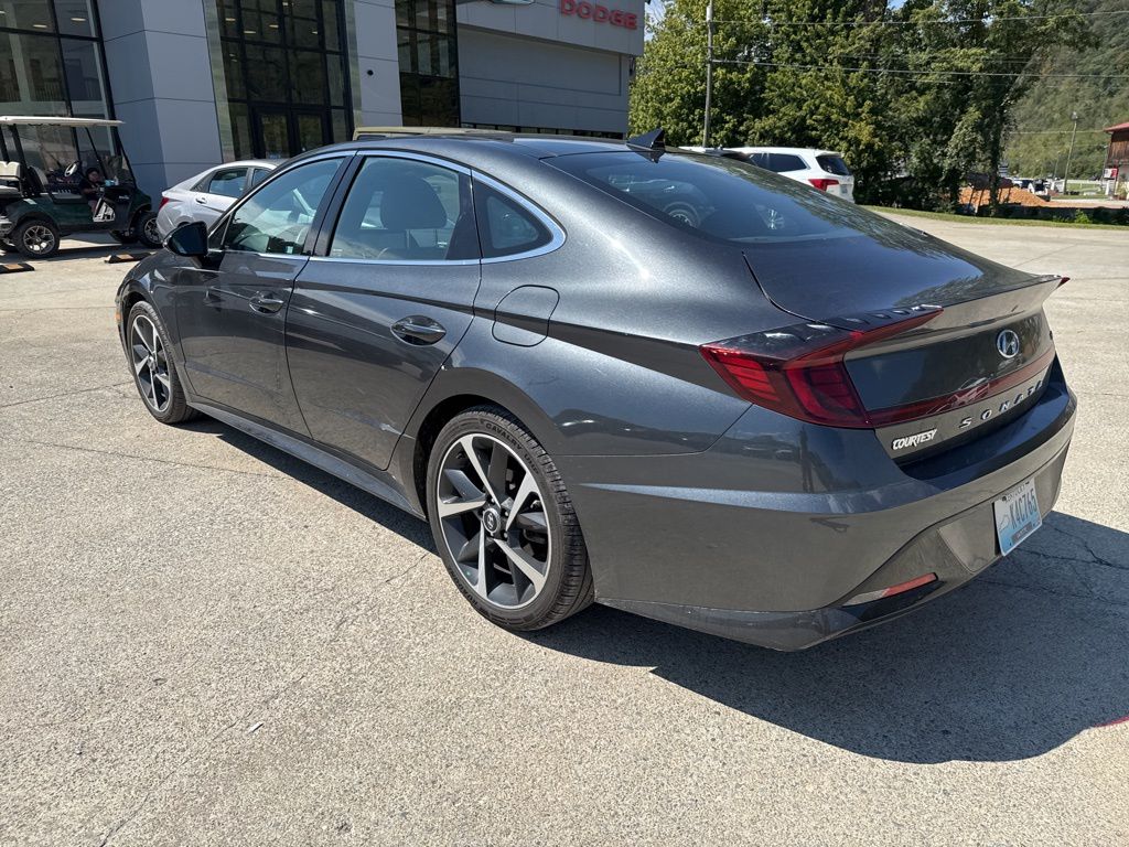 2022 Hyundai Sonata SEL Plus photo 3