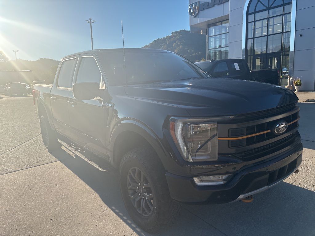 2022 Ford F-150 photo 2