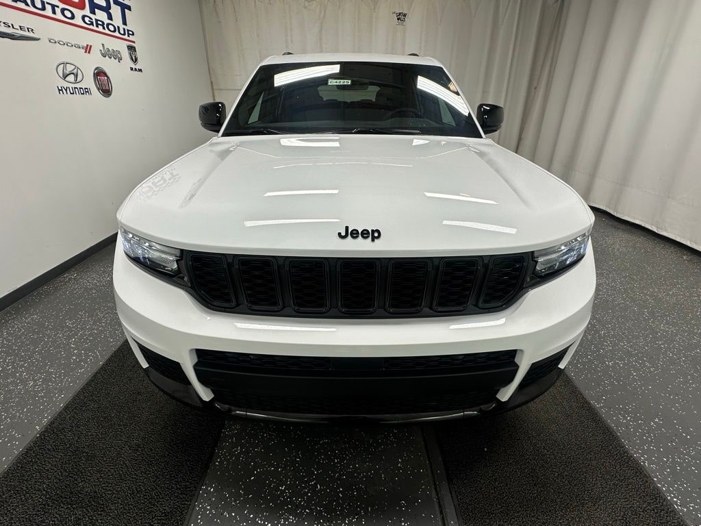New 2025 Jeep Grand Cherokee L ALTITUDE X 4X4 Sport Utility