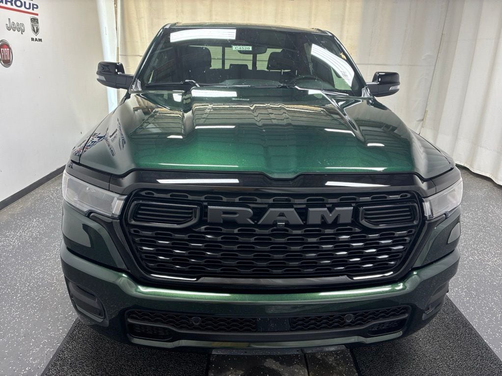 New 2026 Ram 1500 BIG HORN CREW CAB 4X4 5'7 BOX Pickup