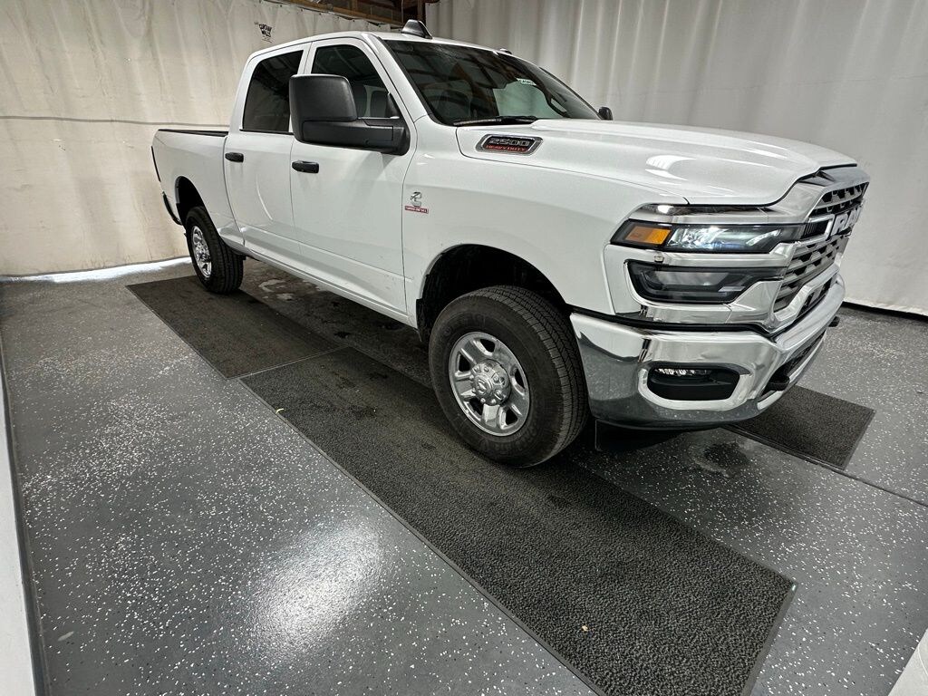 New 2026 Ram 2500 TRADESMAN CREW CAB 4X4 6'4 BOX Pickup