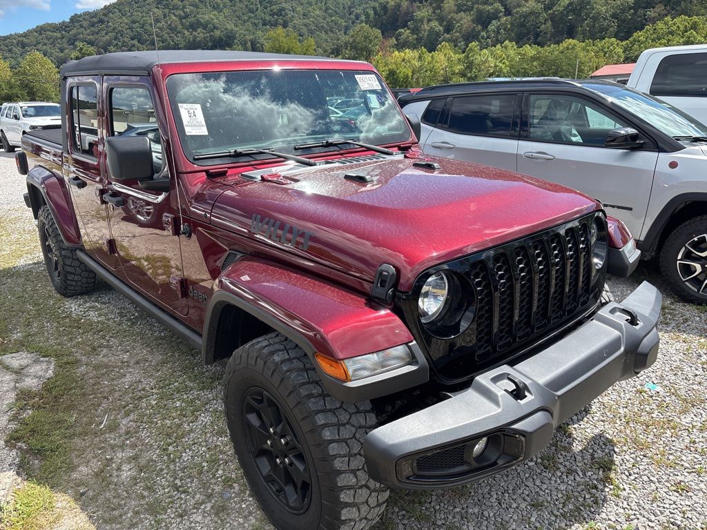 2021 Jeep Gladiator Willys Sport photo 3
