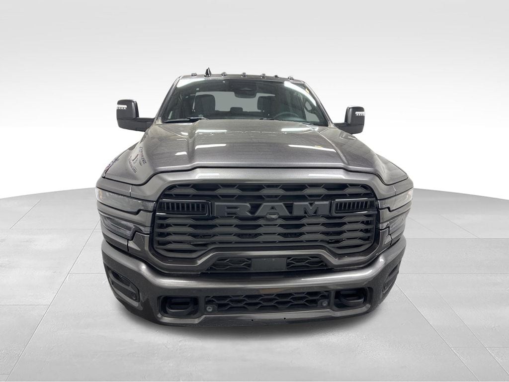 New 2025 Ram 2500 BIG HORN CREW CAB 4X4 6'4 BOX Pickup
