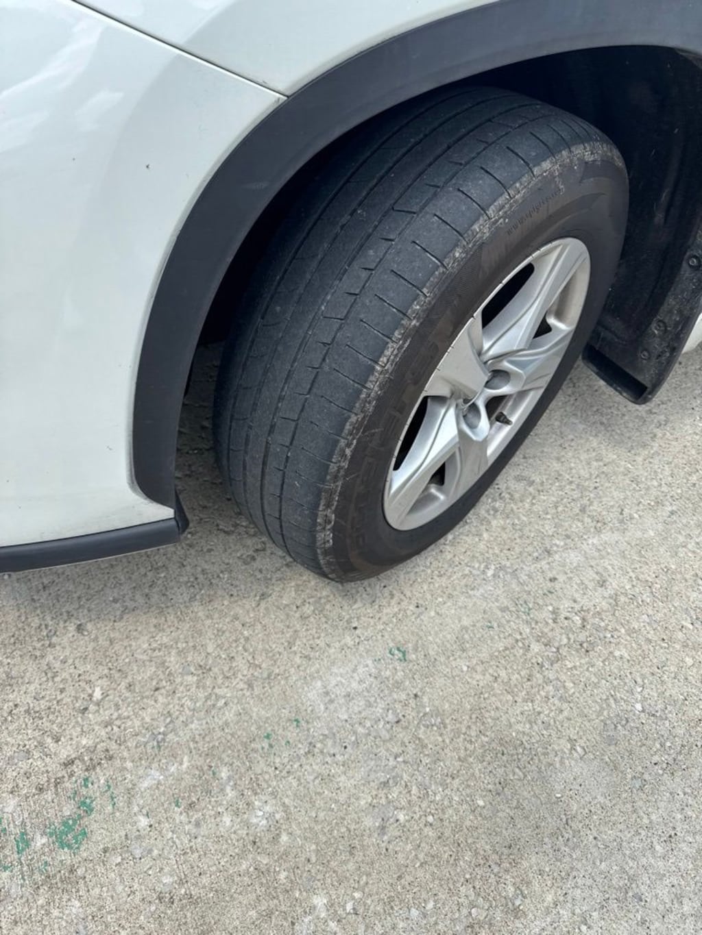 Used 2021 Toyota Highlander LE SUV