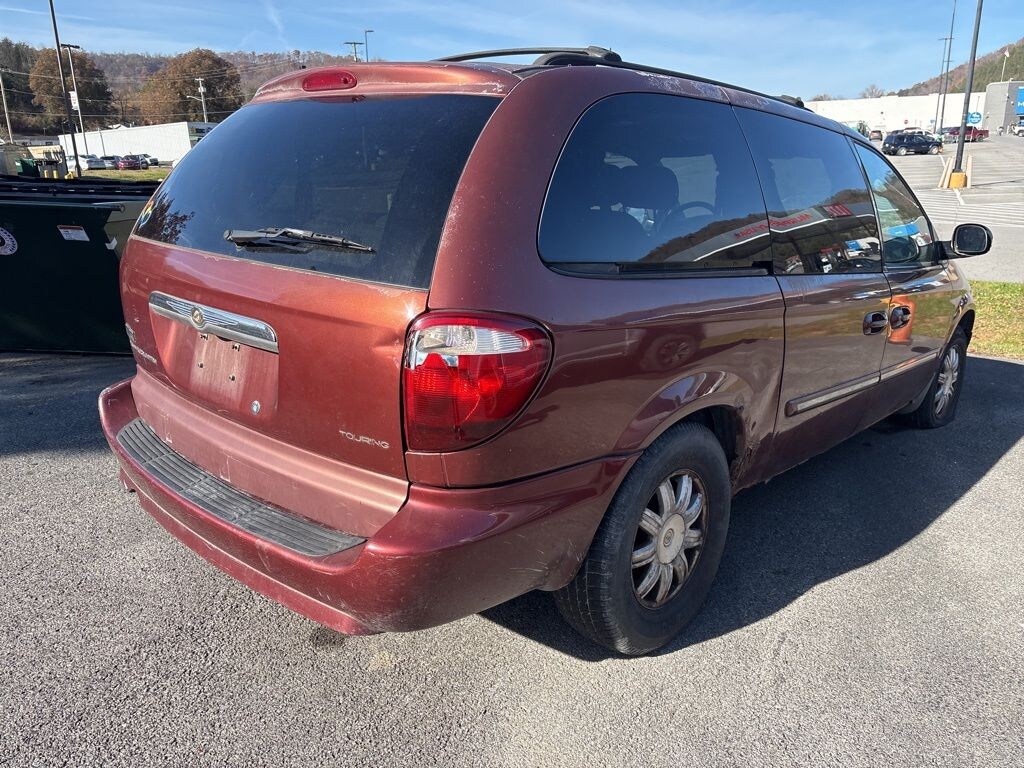 Used 2007 Chrysler Town & Country Touring Van