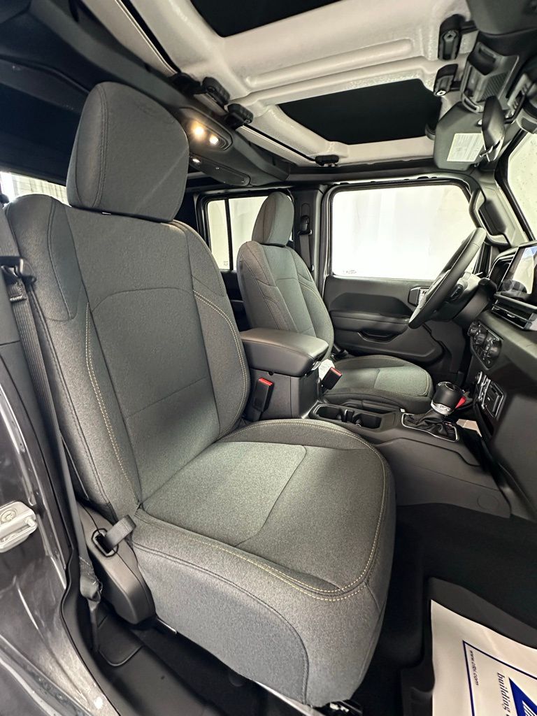 2025 Jeep Gladiator Sport S - Photo 18