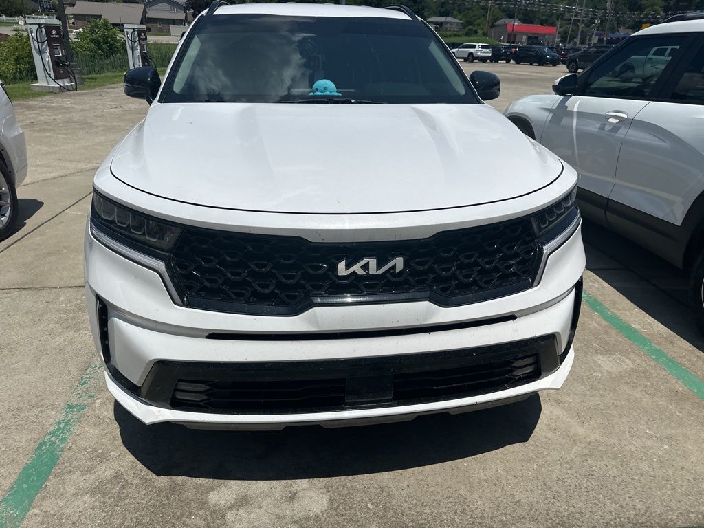 2022 Kia Sorento EX photo 2