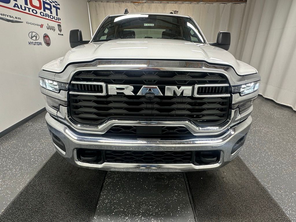 2026 Ram 2500 Tradesman photo 3