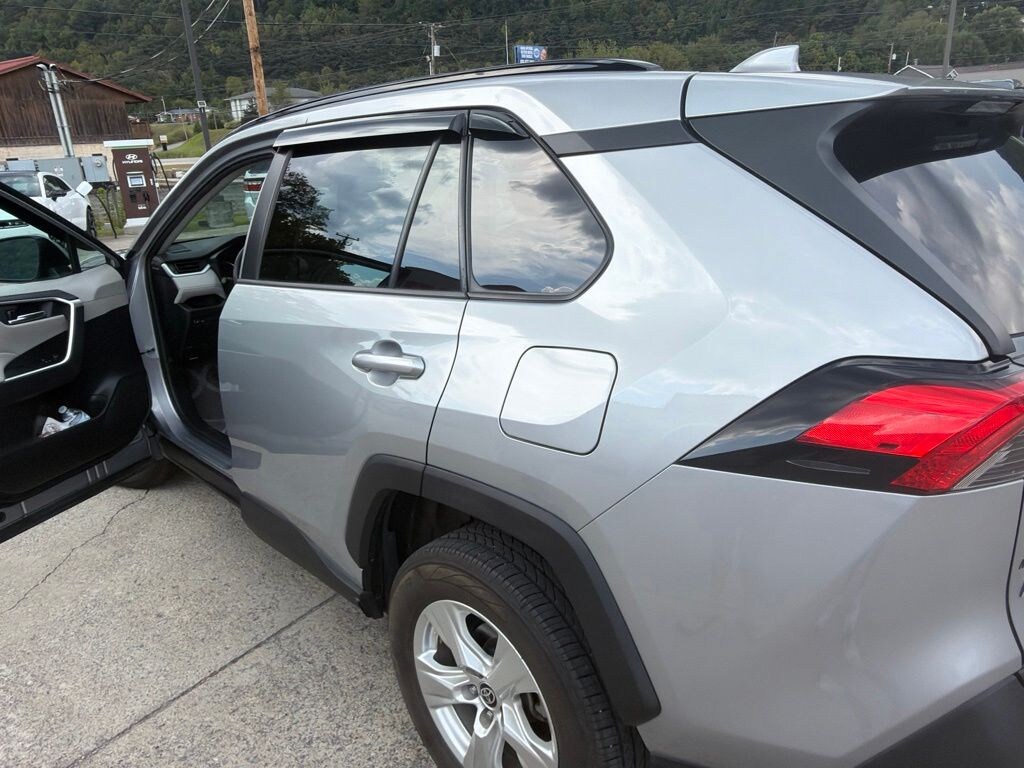 Used 2021 Toyota RAV4 XLE SUV