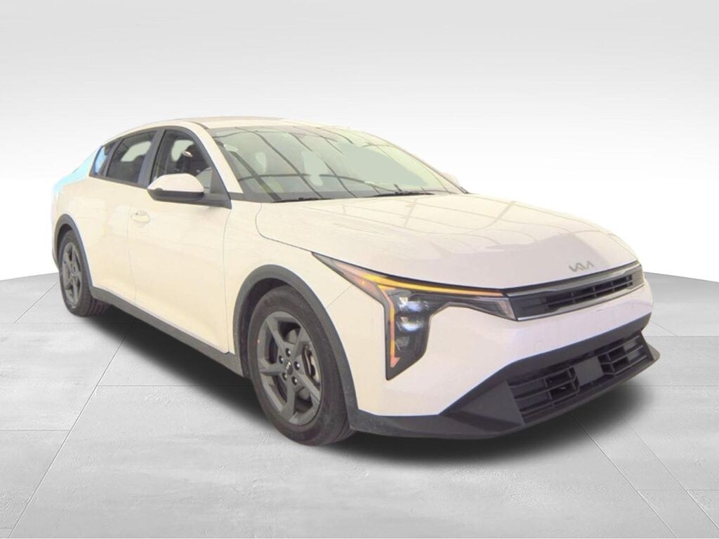 Used 2025 Kia K4 LXS Sedan