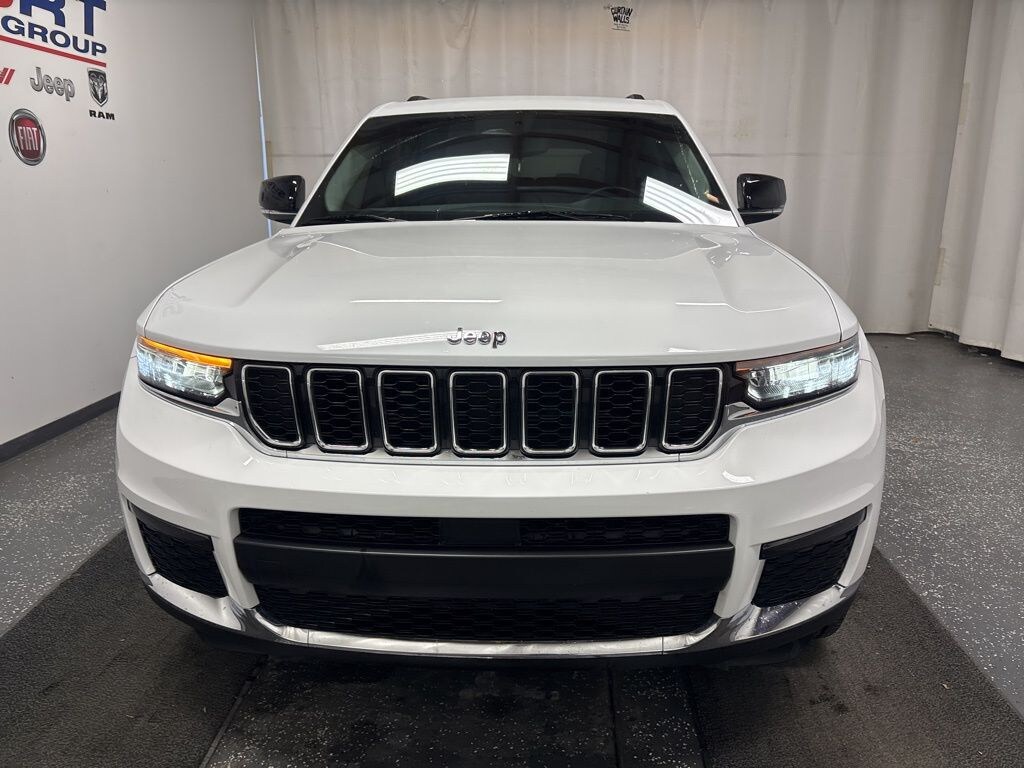 Used 2022 Jeep New Grand Cherokee Limited SUV