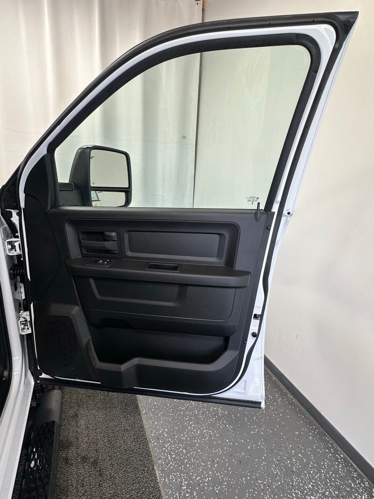 2026 RAM 2500 Tradesman - Photo 16