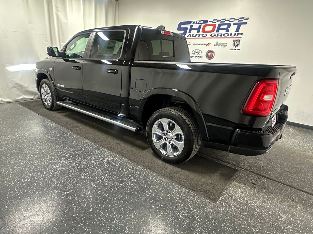 New 2026 Ram 1500 BIG HORN CREW CAB 4X4 5'7 BOX Pickup