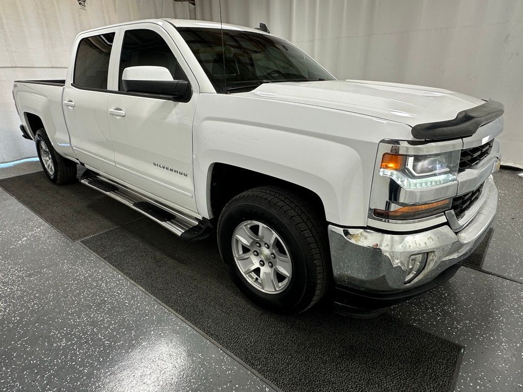 Used 2017 Chevrolet Silverado 1500 LT w/1LT Truck Crew Cab