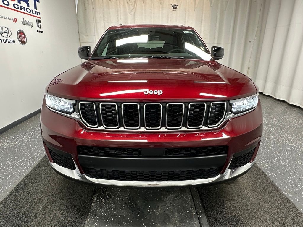 New 2025 Jeep Grand Cherokee L LAREDO X 4X4 Sport Utility
