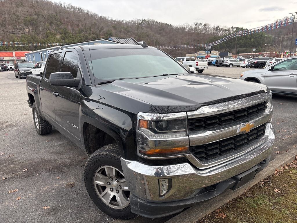 Used 2018 Chevrolet Silverado 1500 LT Truck Crew Cab