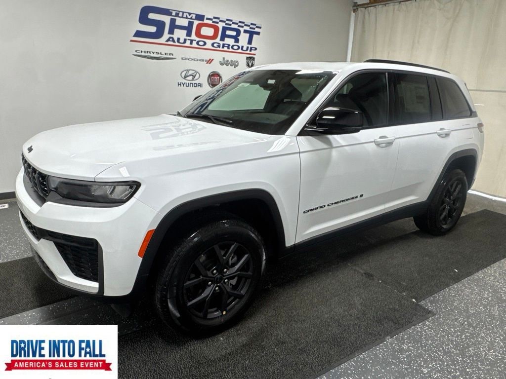 New 2027 Jeep Grand Cherokee Laredo Altitude Sport Utility