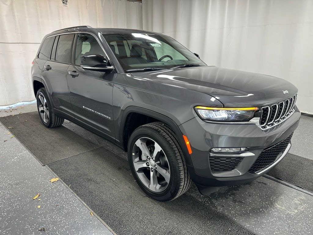 New 2025 Jeep Grand Cherokee LIMITED 4X4 Sport Utility