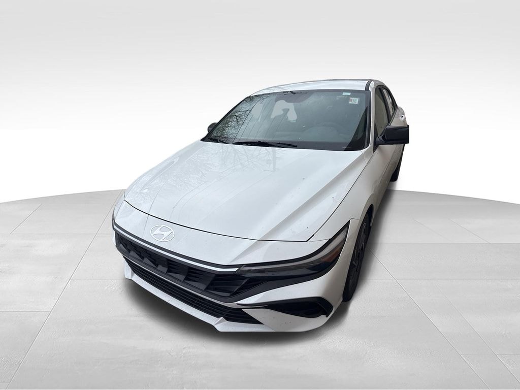 Used 2025 Hyundai Elantra SEL Sport Sedan