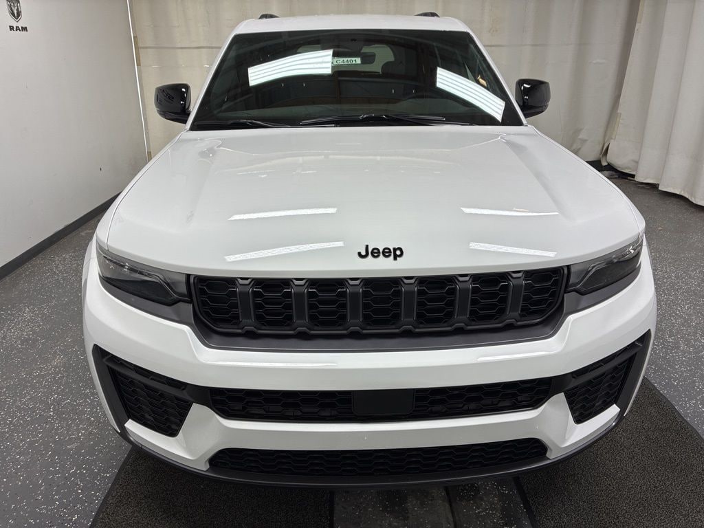 New 2026 Jeep Grand Cherokee LAREDO ALTITUDE 4X4 Sport Utility