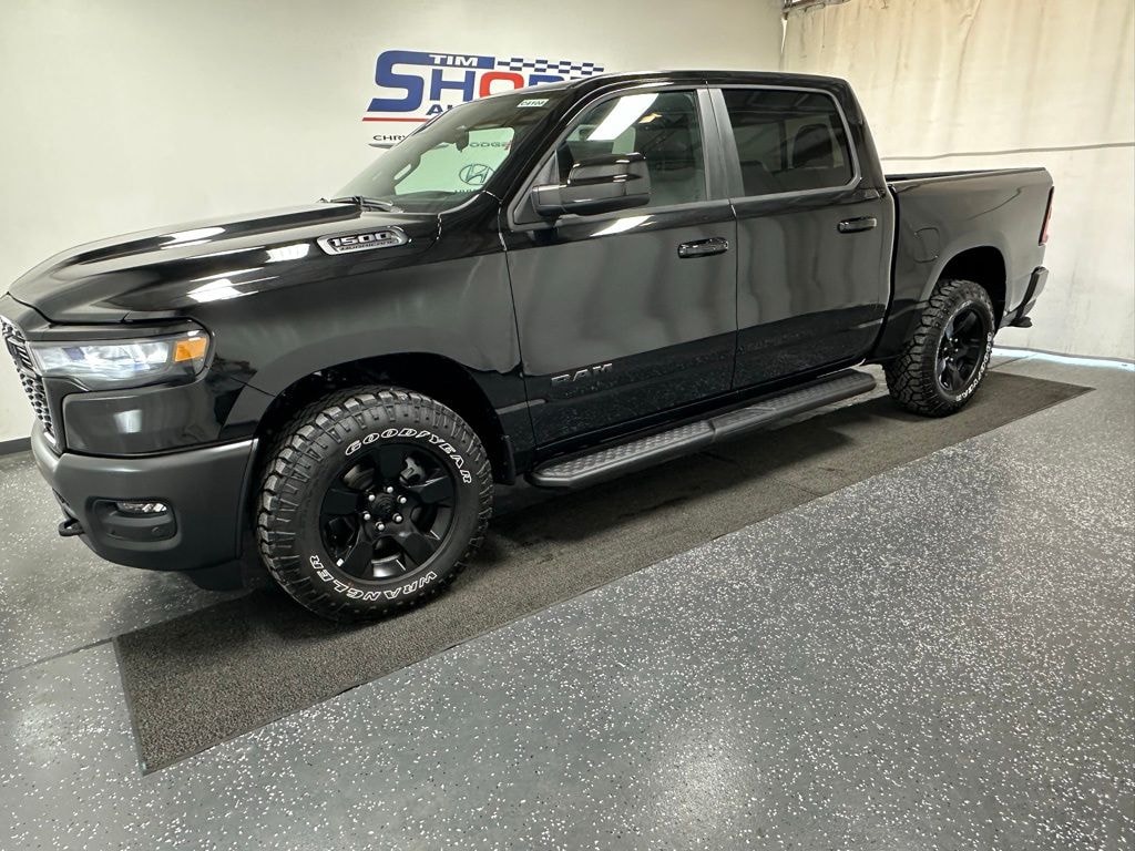 New 2026 Ram 1500 WARLOCK CREW CAB 4X4 5'7 BOX Pickup