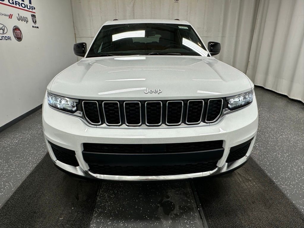 New 2025 Jeep Grand Cherokee L LAREDO X 4X4 Sport Utility