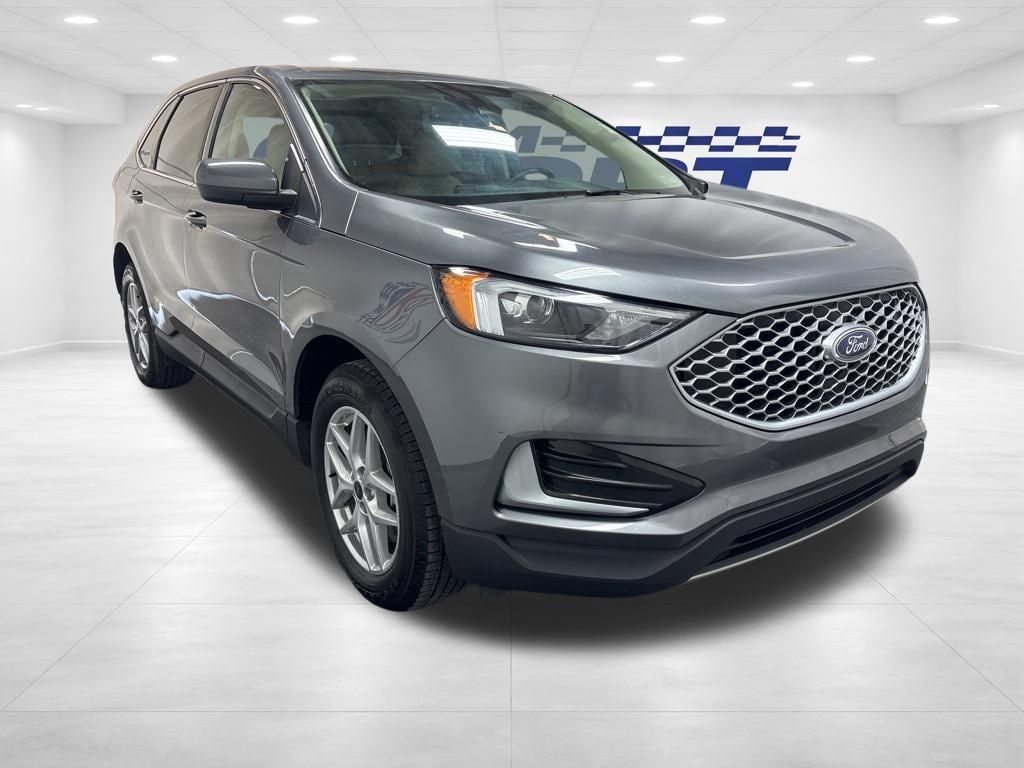 Used 2023 Ford Edge SUV