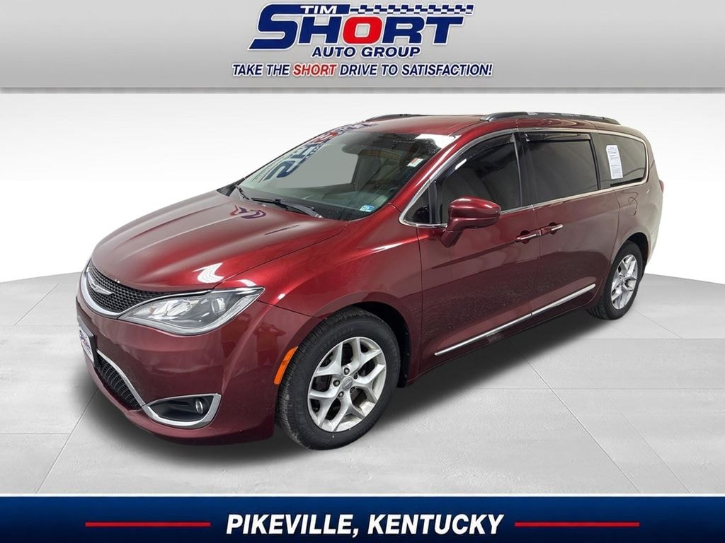 Used 2017 Chrysler Pacifica Touring-L Van