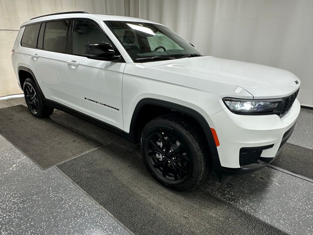 New 2025 Jeep Grand Cherokee L ALTITUDE X 4X4 Sport Utility