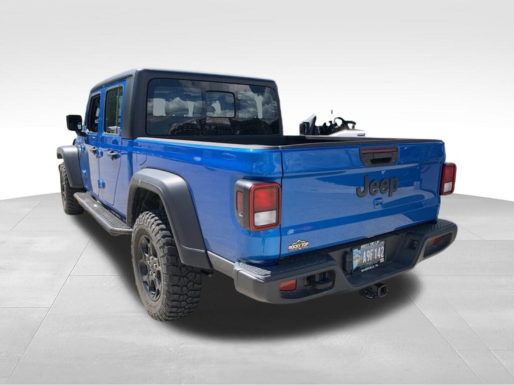 Used 2023 Jeep Gladiator Sport Truck Crew Cab