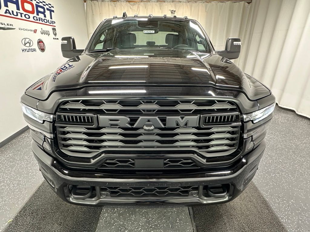 New 2026 Ram 2500 BIG HORN CREW CAB 4X4 6'4 BOX Pickup