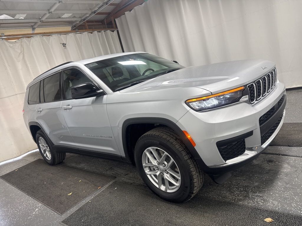 New 2025 Jeep Grand Cherokee L LAREDO X 4X4 Sport Utility
